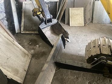 r 21: Экскаватор, Mitsubishi, 2003 г., Гусеничный — 6