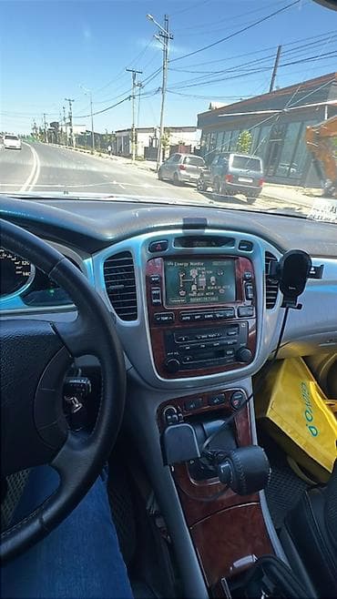 Магнитолдор: Штатная мультимедийная система/магнитола для Toyota Hailander (серии — 2