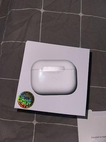 hoco w28: Оригинальные Беспроводные наушники в зарядном кейсе (тип AirPods Pro) — 1