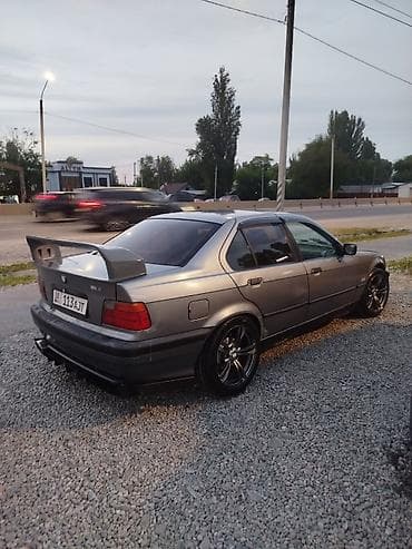 BMW 3 series: 1992 г., 1.8 л, Механика, Бензин, Седан