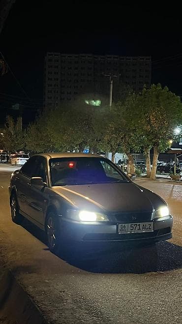 катафот срв: Honda Accord: 2002 г., 1.8 л, Седан — 5