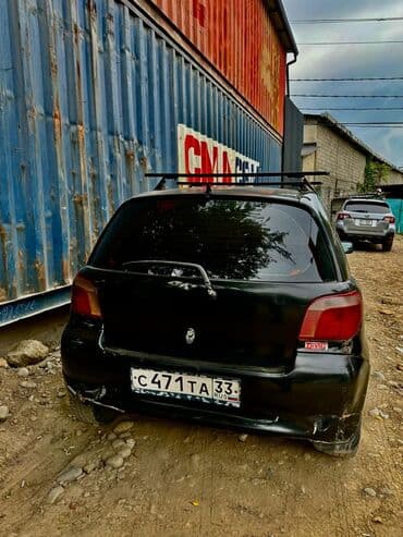 срочно продам авто в связи с переездом: Toyota Yaris: 2000 г., Автомат, Бензин, Хетчбек — 5