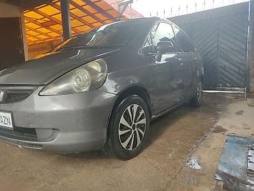 magi: Honda Fit: 2003 г., Автомат, Бензин, Хэтчбэк — 3