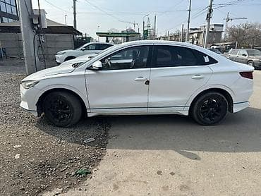 BYD: BYD E3: 2020 г., Вариатор, Электромобиль, Седан — 5