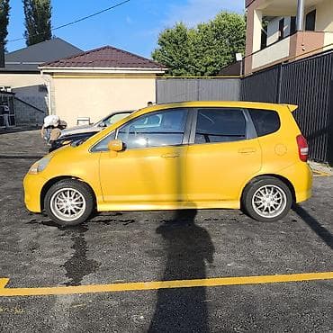 хундай аванте 1: Honda Jazz: 2005 г., 1.4 л, Вариатор, Бензин, Хетчбек — 4
