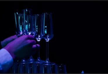 Бар-менеджер. Опыт работы в барной сфере: 4 года. Знаю все процессы