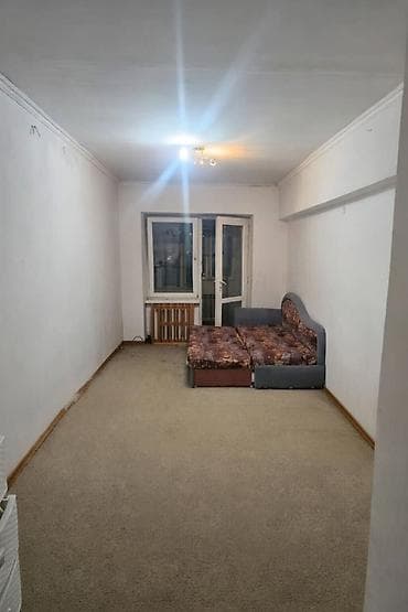 Батирди ижарага алам: 2 бөлмө, 73 м², Жеке план, 5 кабат, Эски ремонт — 2