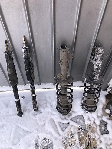 амортизаторы на форестер: Комплект амортизаторов Honda 2008 г., Б/у — 6