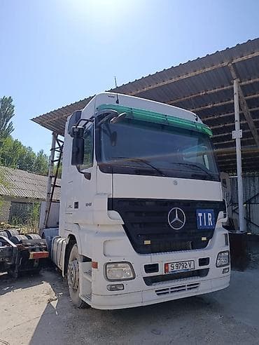 r18 26535: Тягач, Mercedes-Benz, 2008 г., Тентованный — 3