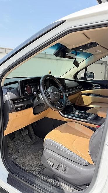 автомобильная рация: КИА Карнивал с палаткой на крыше GAIA (жёсткий кофр) - Форм-фактор — 10