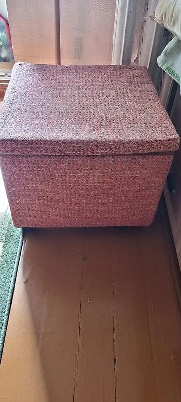 советская вешалка: Советский Шкаф с антресолью, тумба с зеркалом, пуф, табуретки — 6