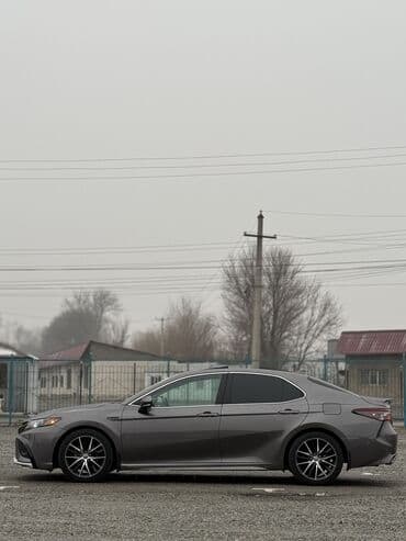 авто зарядка бишкек: Toyota Camry: 2020 г., 2.5 л, Автомат, Гибрид, Седан — 10