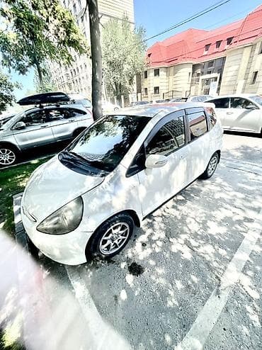 габарит: Honda Fit: 2005 г., 1.5 л, Автомат, Бензин, Хэтчбэк — 3