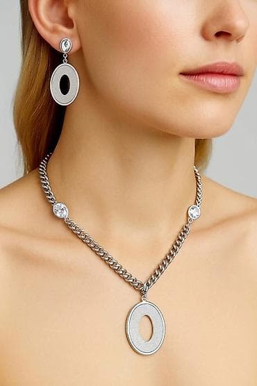 Колье, цепочка, ожерелье Ню на массивной цепочке с круглым кулоном в