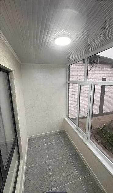 2х: 🏡 Продаётся 2-х этажный дом 📍Район : Ак-Орго ж/м 📌Расположение  — 2