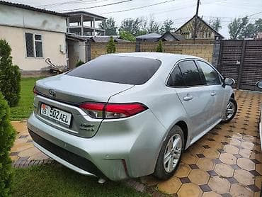 corolla: Toyota Corolla: 2020 г., 1.8 л, Вариатор, Гибрид, Седан — 3
