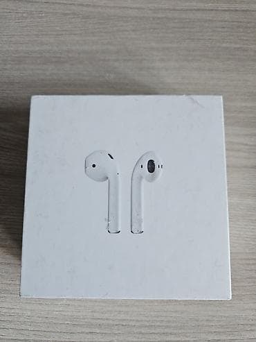 ipod classic: Apple AirPods — 1