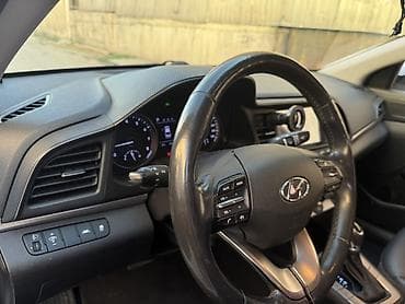 сделаю: Hyundai Elantra: 2019 г., 1.6 л, Газ, Седан — 8