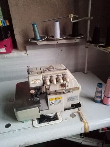 питинитка аверлок: Швейная машина Juki, Оверлок, Полуавтомат — 2