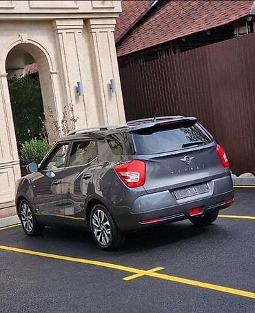 удлинённая: Ssangyong Tivoli: 2019 г., 1.6 л, Автомат, Дизель, Кроссовер — 2