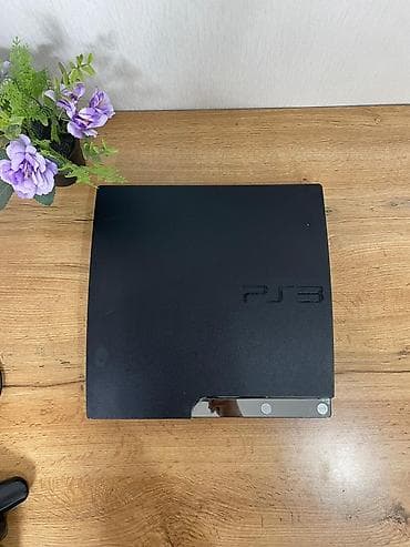 Sony PlayStation 3 Slim (модель CECH-20xx) Комплектация: - Консоль