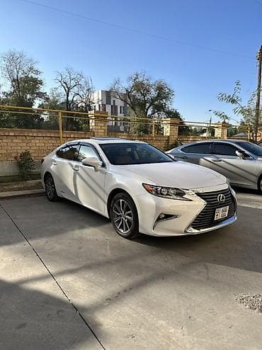Lexus ES: 2017 г., 2.5 л, Вариатор, Гибрид, Седан at lalafo.kg Lexus ES: 2017 г., 2.5 л, Вариатор, Гибрид, Седан