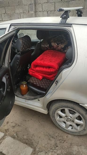 л 9: Honda Fit: 1999 г., 1.5 л, Вариатор, Бензин, Хэтчбэк — 5