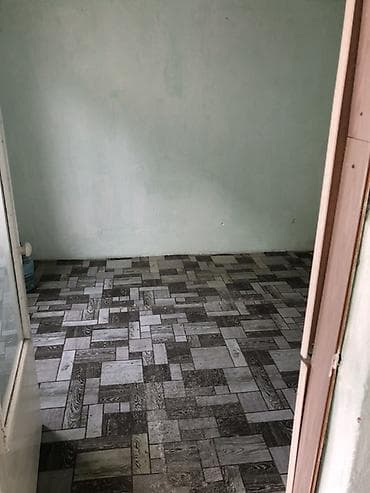 помещение место: Сдаётся небольшое помещение из двух смежных комнат. - Планировка: два — 2