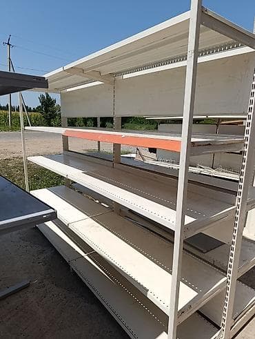 Оборудование для бизнеса: Торговые стеллажи и островные столы Описание: - Металлические — 5