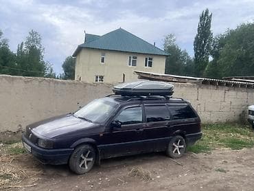 Унаа: Volkswagen Passat: 1993 г., 1.8 л, Кол менен иштөөчү, Бензин, Универсал — 2