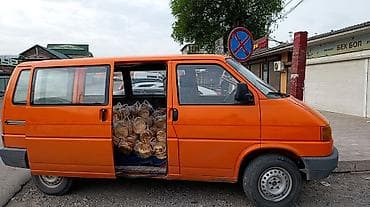 Volkswagen: Volkswagen Transporter: 1993 г., 2 л, Механика, Бензин, Бус — 6