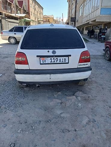 v klass: Volkswagen Golf: 1993 г., 1.6 л, Ручные, Бензин, Хэтчбэк — 4