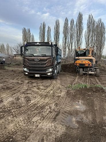 надпись на форму: Экскаватор | Траншеи — 1