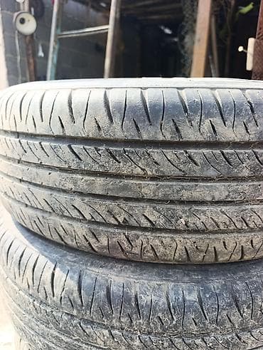 185 60 14 шина: Комплект летних шин 215/70 R16 в отличном состоянии, только 3 шт. - — 2