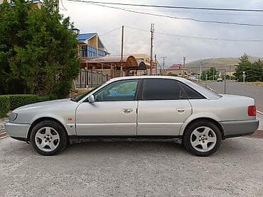 Audi: Audi S4: 1996 г., 2.6 л, Механика, Бензин, Седан — 4