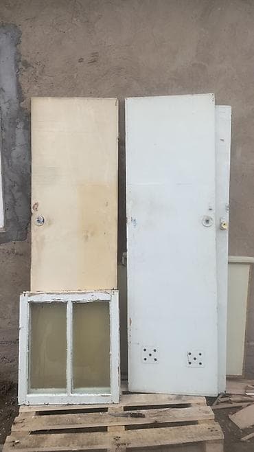 l 805: Деревянные межкомнатные двери и оконные рамы
 Все 1000сом — 1