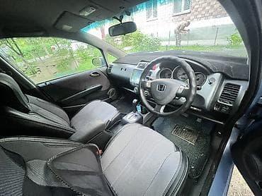 kia rio 2005: Срочно продаю Хонда фит обем 1,5 машина идеальнам состоянии без — 6