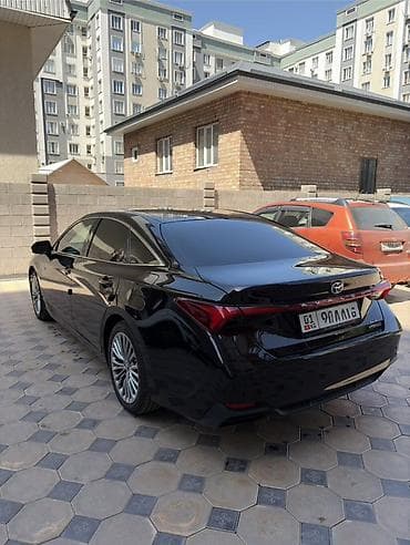 Toyota Avalon: 2019 г., Гибрид, Седан — 1