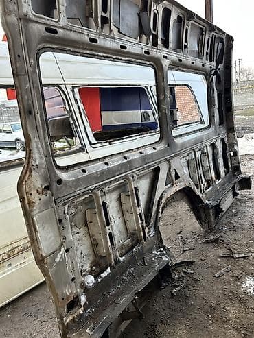 Автозапчасти: Боковые стенки кузова для микроавтобуса Mercedes-Benz Sprinter W906 — 4