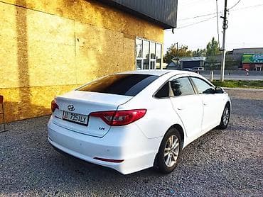 Hyundai Sonata: 2017 г., 1.8 л, Автомат, Бензин, Седан — 4