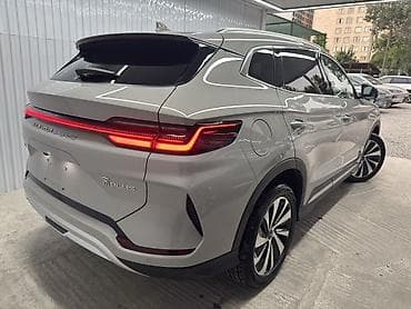 tesla model: BYD Song Plus: 2023 г., Вариатор, Электромобиль, Кроссовер — 3