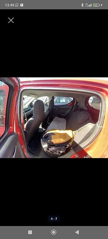 Унаа сатуу: Nissan Pixo: 2009 г., 1 л, Кол менен иштөөчү, Бензин, Хетчбек — 1