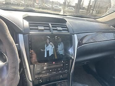 Мультимедийная магнитола на Android для автомобиля (встроенная в