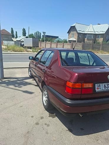 вента бампер: Volkswagen Vento: 1995 г., Седан — 3