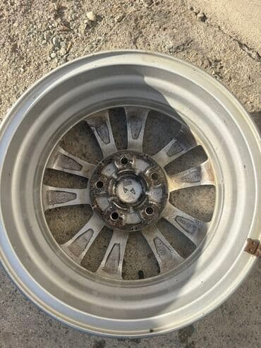 продаю титан диск на ниву: Литые Диски R 15 Hyundai, Комплект, отверстий - 5, Новый — 3