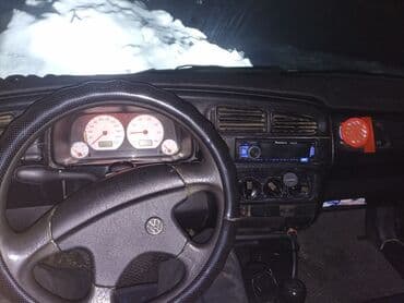 Продажа авто: Volkswagen Vento: 1992 г., 1.8 л, Механика, Бензин, Седан — 5