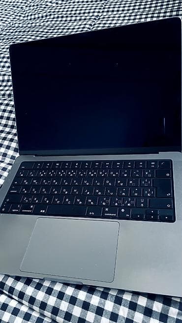 macbook pro m3: Apple M3, ОЗУ, RAM: 16 ГБ — 1