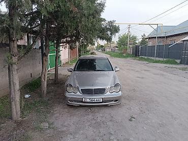глушители на мерседес: Mercedes-Benz C-Class: 2003 г., Седан — 1