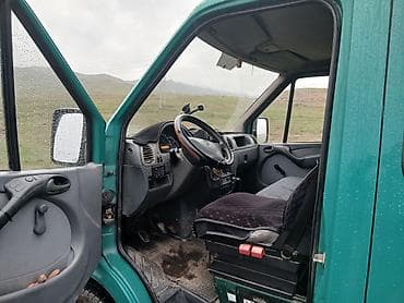 торпедо на спринтер: Легкий грузовик, Mercedes-Benz, Стандарт — 3