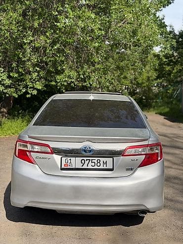 Toyota Camry: 2014 г., 2.5 л, Гибрид, Седан